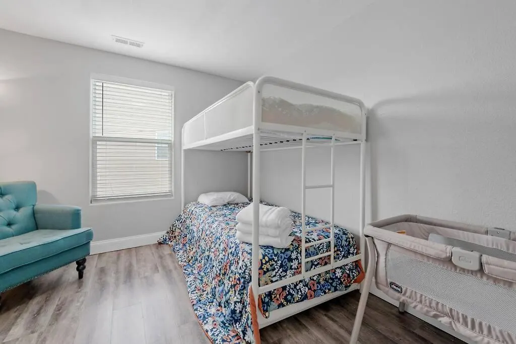 The Chesapeake St Retreat - Pet And Kid Friendly Villa Norfolk 0*,  United States